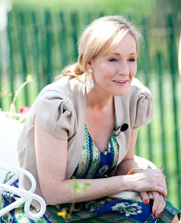 <strong>J.K. Rowling</strong>. Billede af Daniel Ogren.